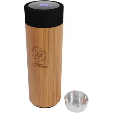 Logotrade Werbeartikel das Foto: SCX.design D11 500 ml Smart Flasche  aus Bambus mit Leuchtlogo