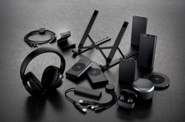 Logotrade Firmengeschenke das Foto: Terra Hub aus RCS recyceltem Aluminium mit 3 USB-Anschlüssen