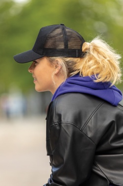 Logotrade Firmengeschenke das Foto: Impact AWARE™ 190gr Brushed rCotton 5 Panel Trucker-Cap