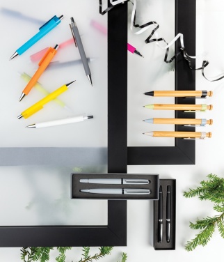 Logotrade Geschäftsgeschenke das Foto: Bambus Stift mit Wheatstraw-Clip