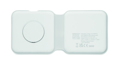 Logotrade Werbeartikel das Foto: 2in1 faltbare Ladestation 15W