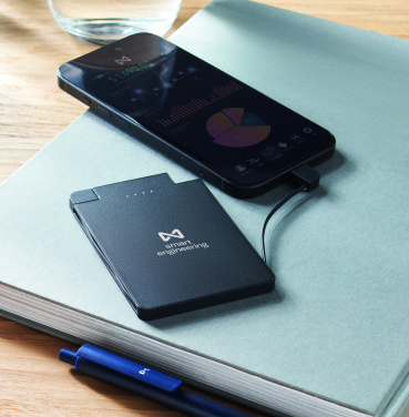 Logotrade Geschäftsgeschenke das Foto: Magnetische Powerbank 2500 mAh