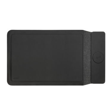 Logotrade Werbegeschenke das Foto: Swiss Peak magnet. 15,6" Laptop-Sleeve mit 15W Ladefunktion