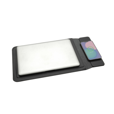 Logotrade Werbegeschenke das Foto: Swiss Peak magnet. 15,6" Laptop-Sleeve mit 15W Ladefunktion