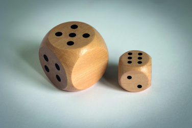 Logotrade Werbegeschenke das Foto: Spielwürfel Schima-Holz Ø 3cm