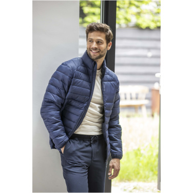 Logotrade Firmengeschenke das Foto: Athenas recycelte wattierte Jacke für Herren