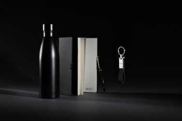 Logotrade werbemittel das Foto: Swiss Peak RCS Deluxe Business-Set mit Flasche
