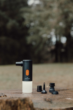 Logotrade Werbeartikel das Foto: Nordic Drift Titan 2-in-1-Luftpumpe und Campinglampe
