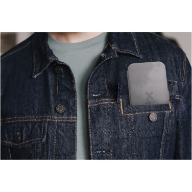 Logotrade advertising product picture of: Xtorm XWF31 15W foldable 3-in-1 wireless travel charger