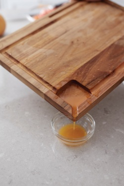 Logo trade promotional item photo of: VINGA Buscot Utility Cutting Board