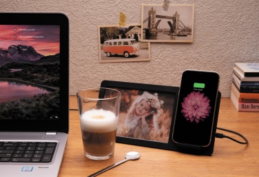 Logotrade corporate gift picture of: 5W Wireless charger and photo frame