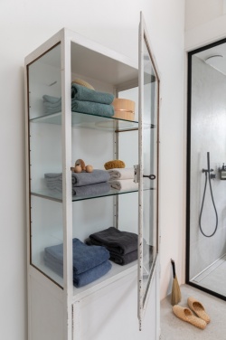 Logo trade promotional merchandise image of: Ukiyo Sakura AWARE™ 500 gsm bath towel 50x100cm