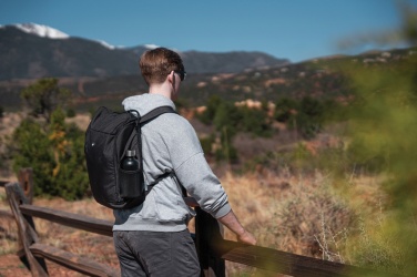 Logotrade promotional giveaway picture of: Swiss Peak AWARE™ easy access 15.6'' laptop backpack