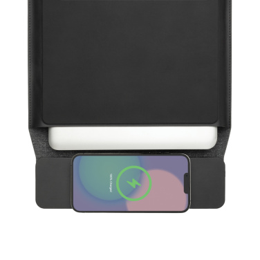 Logo trade corporate gifts picture of: Swiss Peak 15W magnetic charging laptop sleeve 14-15,6"