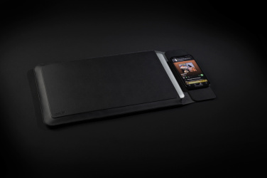 Logotrade promotional merchandise photo of: Swiss Peak 15W magnetic charging laptop sleeve 14-15,6"