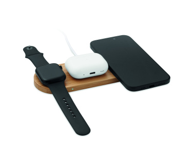 Logo trade promotional giveaways image of: 3 in 1 15W wireless charger