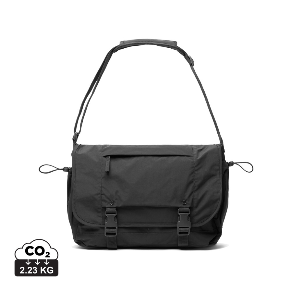 Logotrade corporate gift image of: KENTO URBAN RCS recycled nylon 15.6 inch Messenger