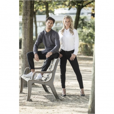 Logotrade ärikingituse foto: Suurte pikkade varrukatega meeste pikeesärk