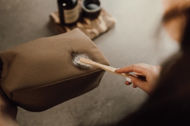 Logotrade ärikingitused pilt: VINGA Sloane tualett-tarvete kott RCS taaskasutatud polüester