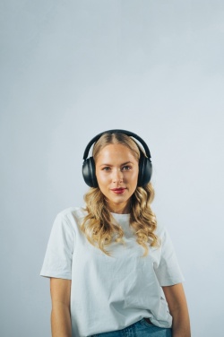 Logotrade ärikingituse foto: Urban Vitamin Cupertino RCS rplast ANC kõrvaklapid