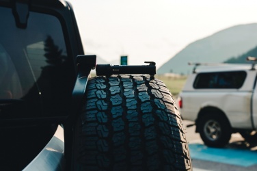 Logo trade meened foto: Gear X RCS taaskasutatud alumiiniumist suure jõudlusega auto taskulamp