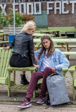 Logo trade firmakingitused foto: Urban Lite vargusvastane seljakott