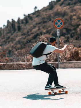 Logotrade meene foto: Bobby Hero Väike vargusevastane seljakott