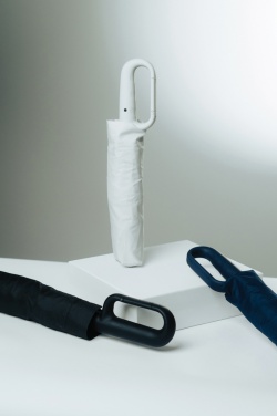 Logotrade meene foto: Yara 21" AWARE™ RPET ühevärviline vihmavari karabiiniga