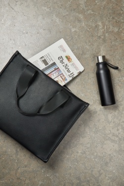 Logotrade ärikingituse foto: VINGA Bermond RCS taaskasutatud PU kandekott