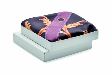 Logo trade firmakingi pilt: Sall taaskasutatud satiinpolüester