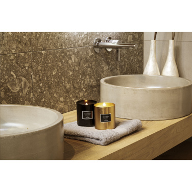 Logotrade ärikingid pilt: Woooshi lõhnaküünal True Wood