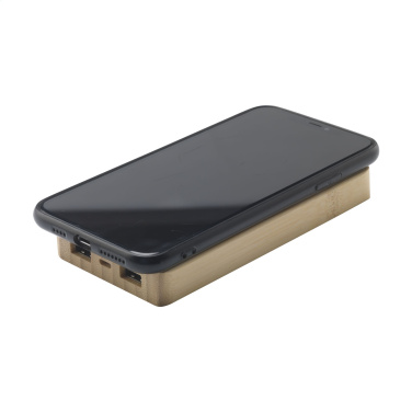 Logo trade meened foto: Solar Powerbank 8000+ juhtmevaba laadija