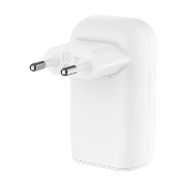 Logotrade firmakingitused pilt: Belkin BoostCharge 3-pordiline seinalaadija