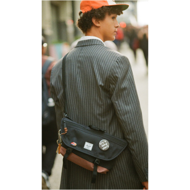 Logotrade reklaamkingi foto: Herschel Cove taaskasutatud õlakott 22,5L