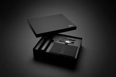 Logotrade ärikingitused pilt: Swiss Peak RCS luksuslik kinkekomplekt veepudeliga