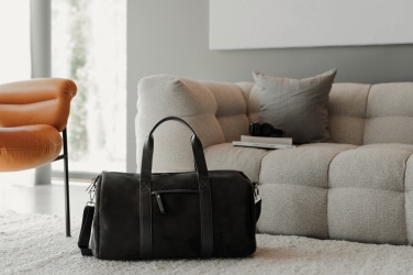 Logo trade mainoslahja kuva: VINGA Marlow RCS -weekend bag kierrätettyä polyesteriä