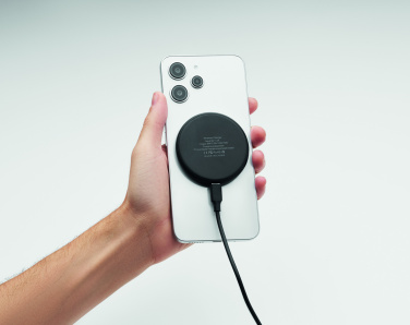 Logotrade liikelahjat kuva: 3 in 1 langaton laturi 15W