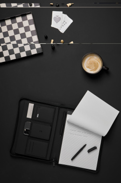 Logo trade mainoslahja ja liikelahja tuotekuva: VINGA Baltimore A4-kokouskansio RCS