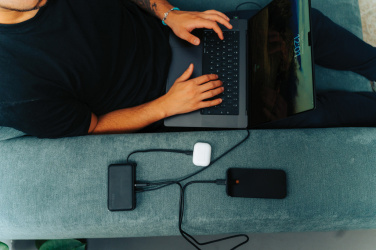 Logo trade liikelahjat tuotekuva: Urban Vitamin Eureka RCS 65 W hybridilaturi ja virtapankki