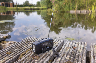 Logo trade liikelahjat tuotekuva: RescueWave hätätilaradio, valmistettu RCS-kierrätysmuovista.