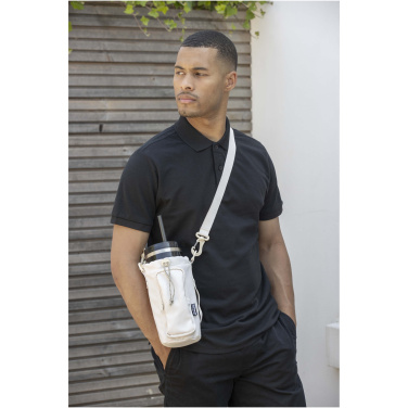 Logotrade mainoslahja tuotekuva: Trip Aware™ kierrätetystä materiaalista valmistettu 2 litran matkapullokassi