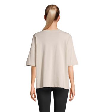 Logotrade reklaminiai produktai nuotrauka: BOXY WOMEN OVERSIZE MARŠKINĖLIAI