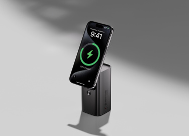 Logotrade biznesa dāvanas foto: Urban Vitamin Sunnyvale 100W 15.000mAh magnētiskā pārnēsājamā baterija