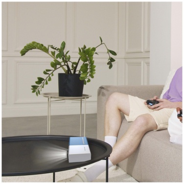 Лого трейд бизнес-подарки фото: Prixton Cinema мини-проектор