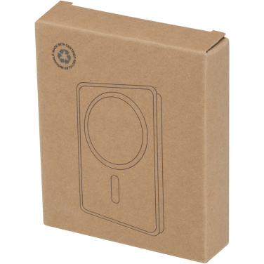 Логотрейд бизнес-подарки картинка: Acrab магнитное беспроводное портативное зарядное устройство емкостью 10 000 мАч, мощностью 15 Вт, с питанием 20 Вт — изготовлено из переработанного пластика