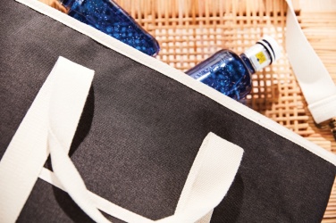 Logotrade reklamprodukter bild: VINGA Sortino shopper kylväska