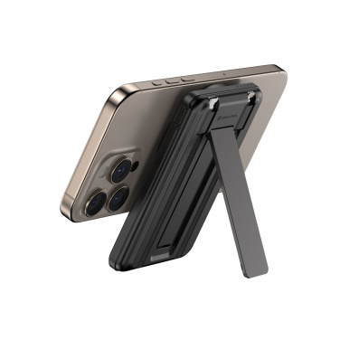 Logotrade kampanjprodukter bild: Urban Vitamin Redwood 5in1 5000mah 20WPD magnetisk powerbank